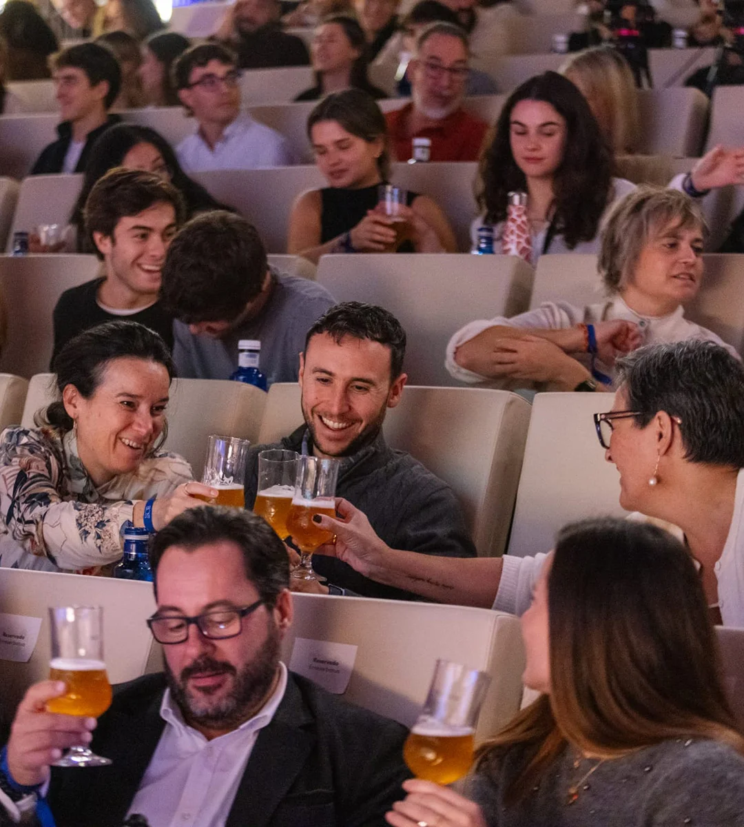 ceremonia premios presentador host