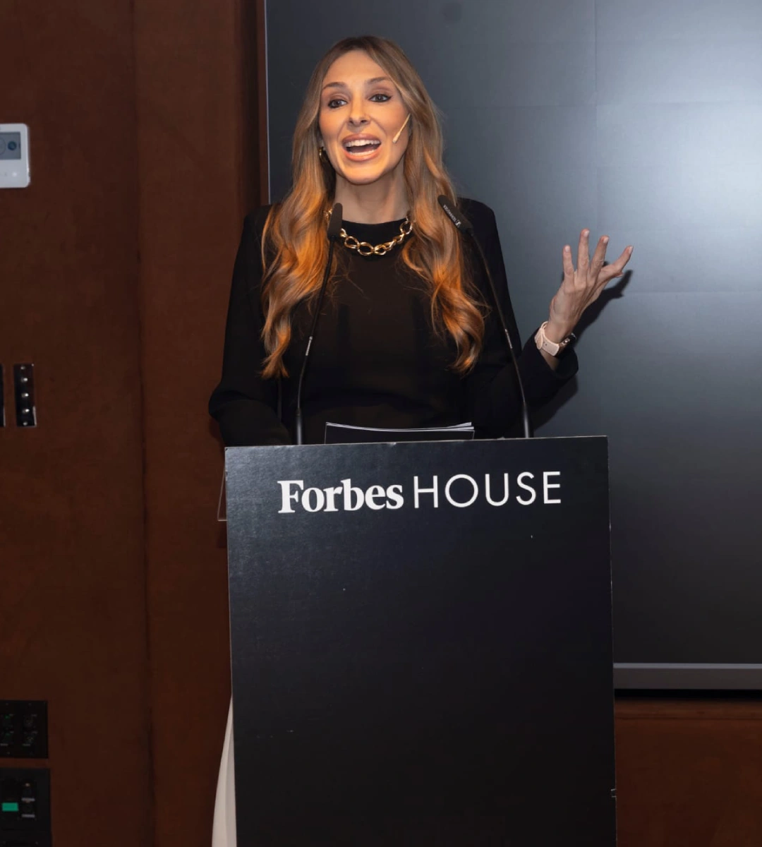 beatriz solano presentadora evento forbes onu